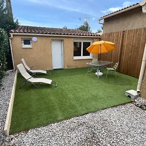 charmant-studio-les-angles-proche-avignon-avec-parking-priv.fr-provencehotel.com/